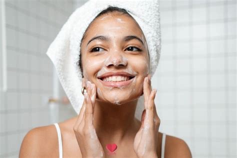 10 Best Face Wash For Oily Skin In India Full Reviews Wedbook