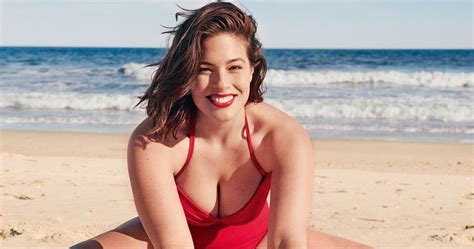 Ashley Graham Proudly Flaunts Stretch Mark In Nude Pregnancy Shoot
