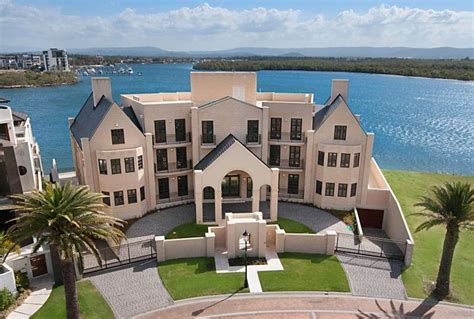 3 Impressive Waterfront Homes For Sale In Australia Homes Of The Rich