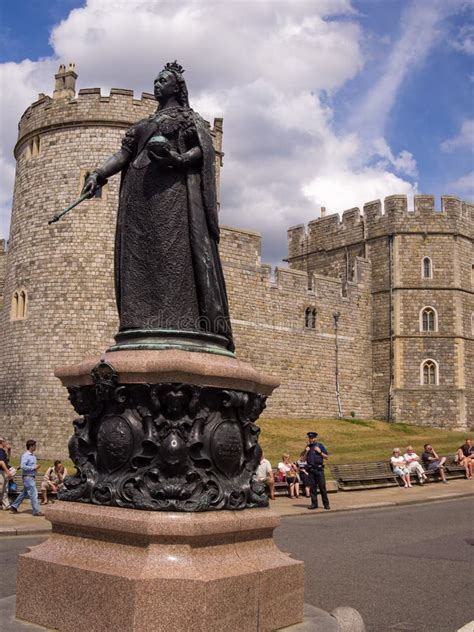 Queen Victoria Statue Windsor Castle England Editorial Photo Image Of