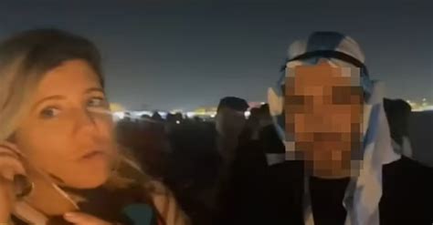 گزارشگر زن تلویزیون آرژانتینی در حال گزارش زنده از قطر مورد سرقت قرار گرفت