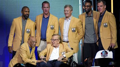 Pro Football Hall Of Fame Enshrinement Weekend A Peek Behind The Curtain