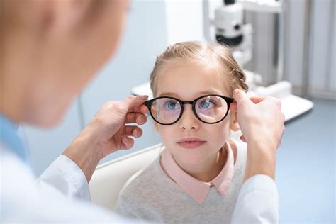 When To See An Optometrist For Kids Eyeglasses Bright Eyes Optometry