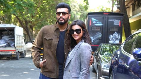 Click aici pentru a te autentifica. Arjun Kapoor and Parineeti Chopra snapped promoting their ...