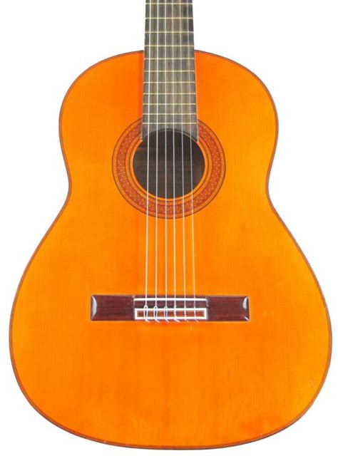 Alfonso Checa Flamenco Vintage Guitar World