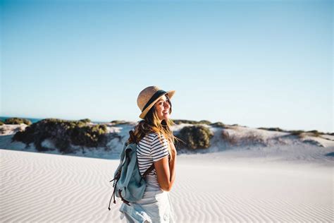 8 Tips For Every First Time Solo Traveler It Teps