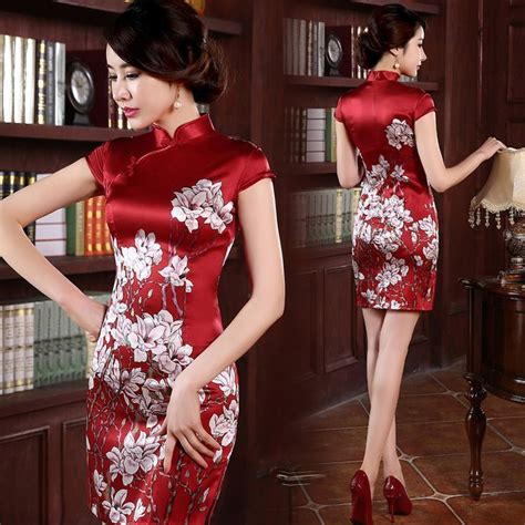 Floral Silk Red Traditional Chinese Mandarin Collar Wedding Dress Modern Qipao Chinese Style