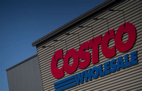 Costco deals with major customer issue in very different way to Walmart