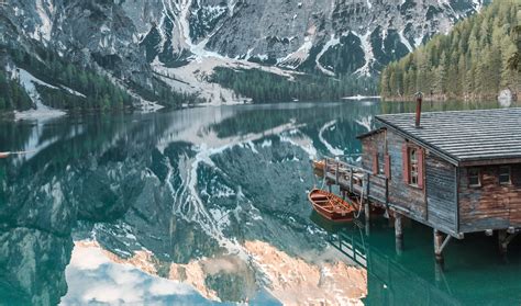 9 Most Beautiful Lakes In Italy To Visit