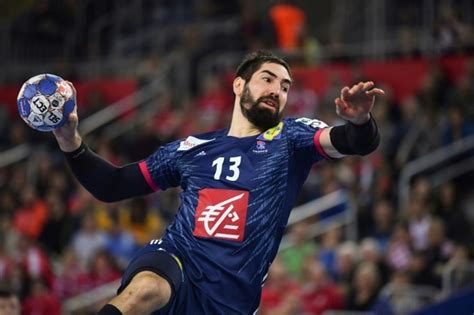 On y retrouve un certain nombre de surprises puisque luka karabatic fait son retour dans l'équipe et que le dunkerquois pierry soudry y fait une première apparition! Nikola Karabatic : portrait d'un géant barbu du handball