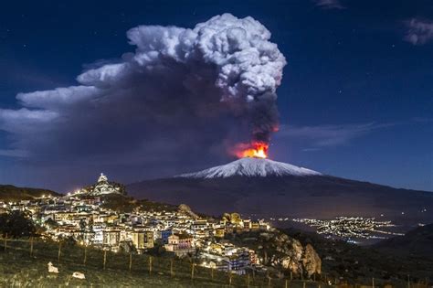 A large eruption occurs at mt etna, sicily, italy. VIDEO: See the latest eruptions at Mount Etna (Italy ...