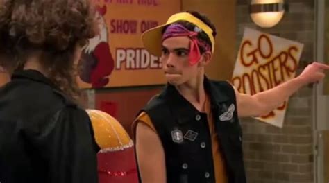Cameron Boyce As Conor In Gamers Guide To Pretty Much Everything Season