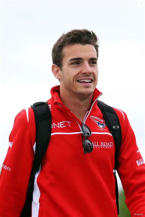 The following 2 files are in this category, out of 2 total. Jules Bianchi au Grand Prix du Canada à Montréal, le 6 ...