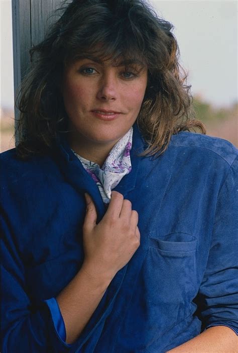 laura branigan in blue dress 1980 bygonely
