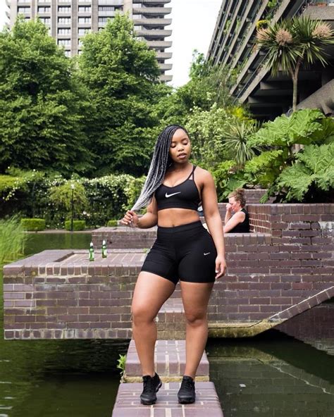 6 Pictures That Prove Minnie Mlungwana Is The Baddest Fitness Bunny