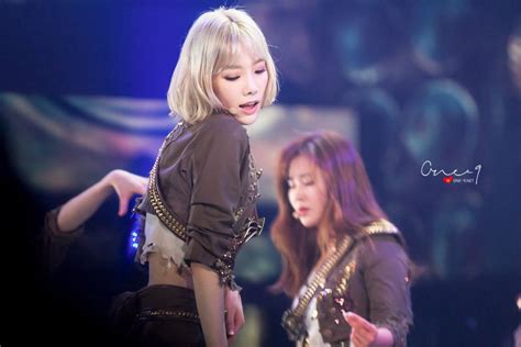 Fy Girls Generation Girls Generation Taeyeon Awards Ceremony