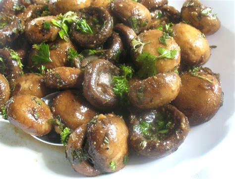 Herbed Marinated Mushrooms | Lisa's Kitchen | Vegetarian Recipes | Cooking Hints | Food ...