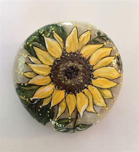 Sunflower Painted Stone By Emmysheartsncrafts On Etsy Etsy