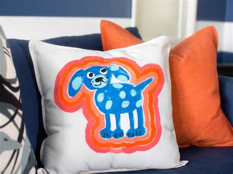 Unlike other retailers with a limited number of colors and types of durable fabrics, interior define's choices include velvet, linen, and. Kid-Friendly, Pet-Friendly Living Room Combines Style and ...