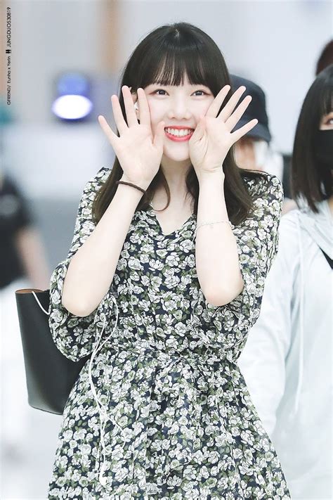 12 Times Gfriend S Yerin Looked Like A Living Doll In The Prettiest Dresses Koreaboo