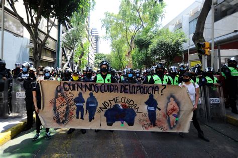Protestas En México Contra La Brutalidad Policial Fotos Gq México Y