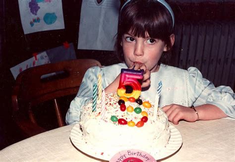 Anne Hathaway Turns 33 But Shell Never Be As Cute As She Was Here At 5