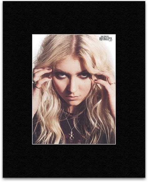 The Pretty Reckless Taylor Momsen Mini Poster 405×305cm Bigamart