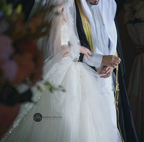 5ive15ifteen photo company follow @wedluxe for more wedding inspiration! Pin by Meme mamo on muslim couple | Arab wedding, Muslim couple photography, Cute muslim couples