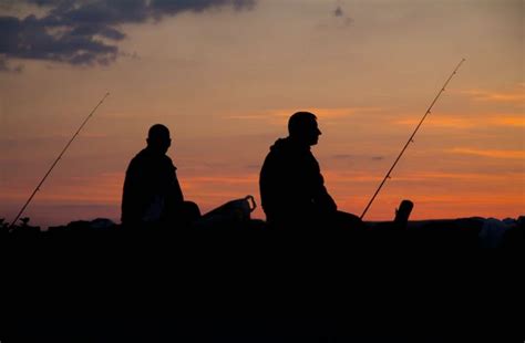 Night Fishing Safety Tips Ezilon Articles