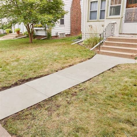 15 Elegant Front Sidewalk Landscaping Ideas Lmolnar