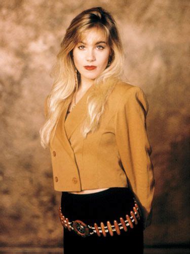 the most stylish tv characters of all time 80s and 90s fashion fashion christina applegate