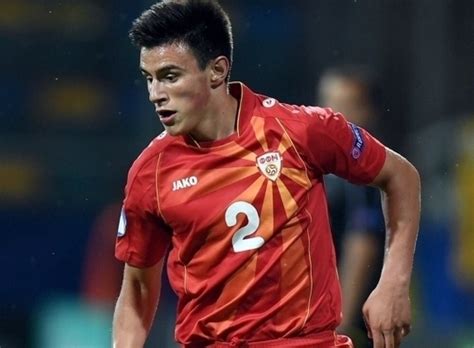 Fati̇h teri̇m bi̇rçok konuda yalniz birakildi, mutsuz olduğu aşi̇kar teknik direktör fatih terim hakkında da görüntü dökümü: Eljif Elmas için Fatih Terim de devrede - Futbol