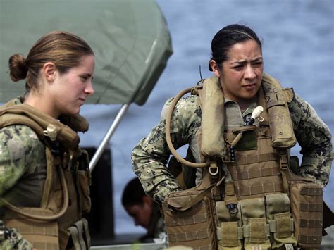 women may finally go through one of the us army s most gruelling training courses business insider