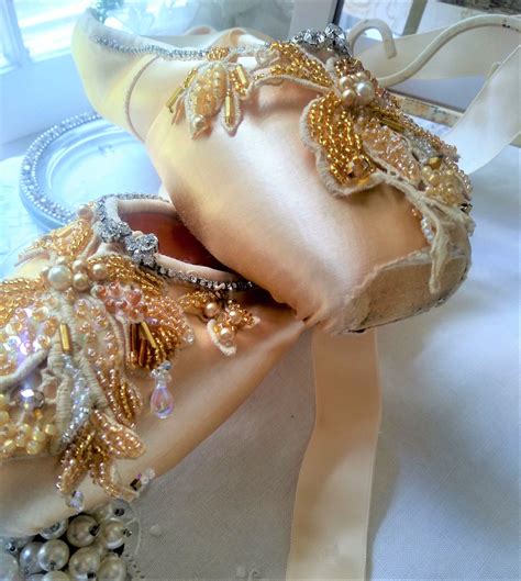 Ballet Ballerina Pointe Toe Shoes Slippers Vintage Swan Gold Etsy