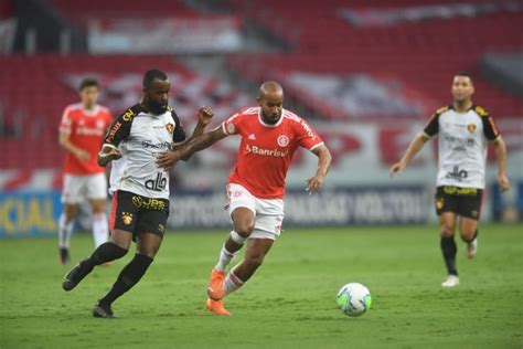 Head to head statistics and prediction, goals, past matches, actual form for cup. Com um jogador a mais, Sport surpreende Internacional e ...