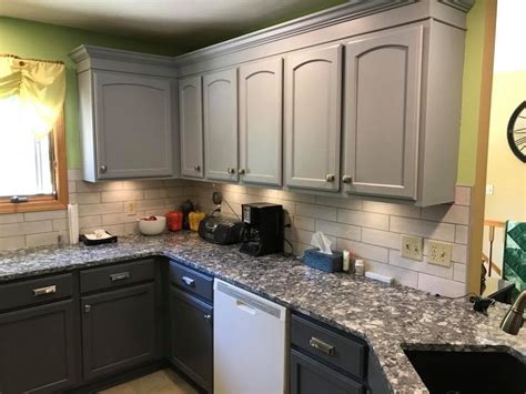 Homeadvisor's cabinet refinish cost guide gives average costs for kitchen cabinet refinishing or staining. Kitchen Cabinet Refinishing Before & After