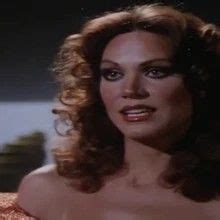 L'acteur de the 100 et american gods a parfois été pris pour un acteur américain. Épinglé par denis droin sur Pamela Hensley actrice ...