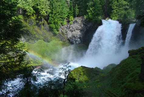 8 Lesser Known Exquisite Oregon Waterfalls You Need To Hike That