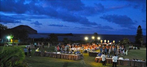 Chiefs Luau at Sea Life Park  Hawaii tours, Hawaii travel, Hawaii travel guide