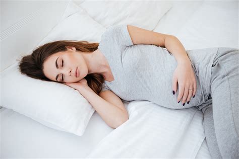 Pregnancy And Sleep How To Get A Good Nights Rest While Pregnant