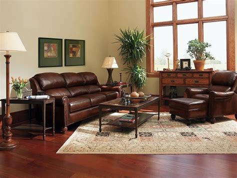 See more ideas about leather sofa, leather sofa decor, sofa decor. brown couch decorating ideas | ... the-living-room-with ...