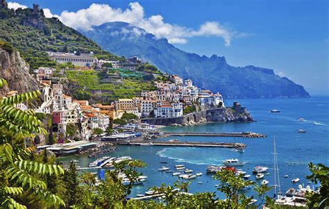 Amalfi Coast Drive Itinerary For Budget Travellers Claires Footsteps