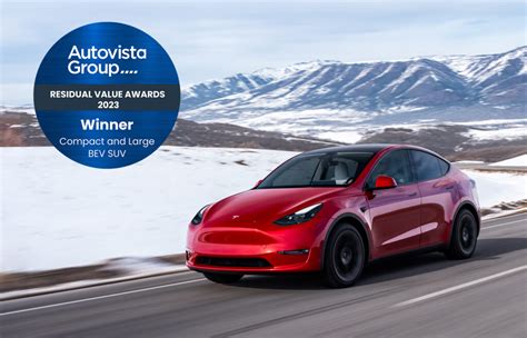 Tesla Model Y Wins The Compact And Large Bev Suv Rv Award