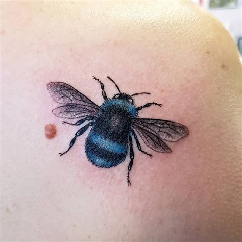 𝐃𝐑𝐄𝐀 𝐃𝐀𝐑𝐋𝐈𝐍𝐆 𝐓𝐀𝐓𝐓𝐎𝐎 On Instagram Here Is A Blue Bumblebee 💙🐝 Blue