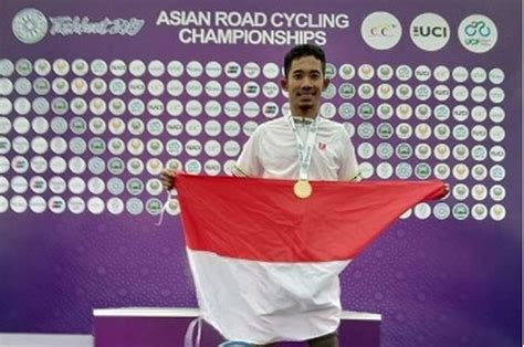 Medali emas disumbangkan oleh setyo budihartanto pada nomor lompat jauh klasifikasi t47), sapto yoga purnomo (100m t37 dan 200m t37), rizal bagus saktyono (100m t47), jaenal aripin (100m t54/53 dan 400m t52/54). M. Fadli Menang Balap Sepeda di Uzbekistan, Siap Menuju ...