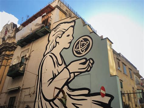Whether you come from the vallejo ferry, live downtown or near the waterfront, napoli pizzeria will meet your italian food cravings. Street Art a Napoli: le 4 Opere realizzate ad inizio 2018 ...