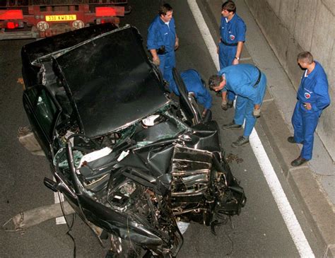 Dianas Death 25 Years Later The Tragic Paris Crash That Killed A
