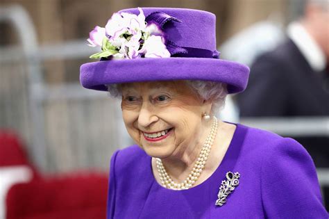 Queen is a british rock band formed in london in 1970 from a previously disbanded smile (6). Is That Me? See Fabulous and Funny Cake That Made Queen Elizabeth Smile At Launch of New Ship ...