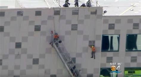 2 Construction Workers Rescued While Dangling 6 Stories High After