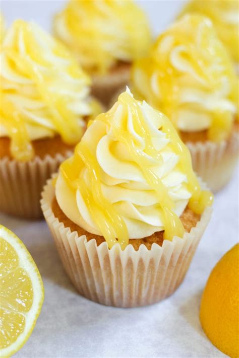 See more ideas about cupcake recipes, cupcake cakes, desserts. Lemon Drizzle Cupcakes - An Easy, Zingy & Moist Little ...